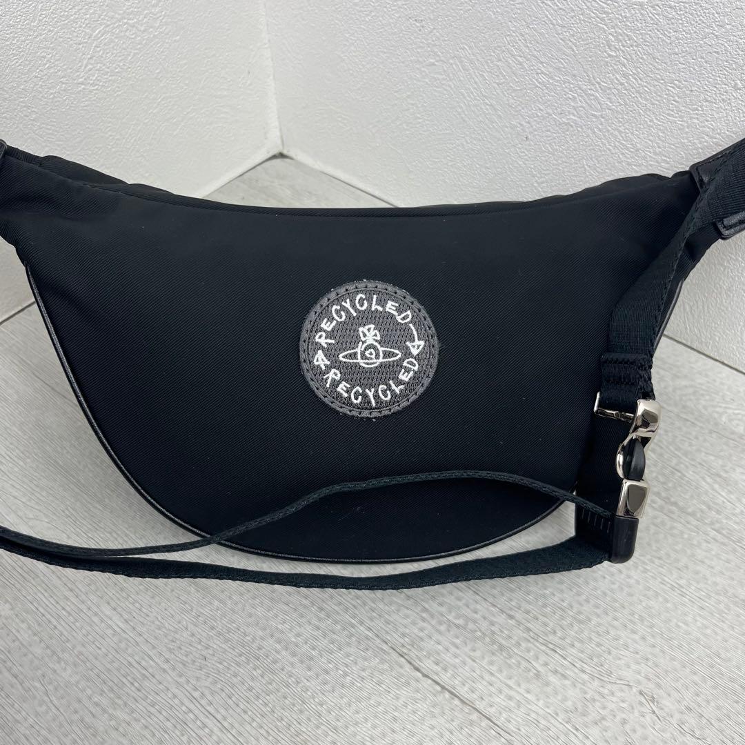 現行・未使用に近い✨ ヴィヴィアンウエストウッド ボディバッグ 金具 HILDA