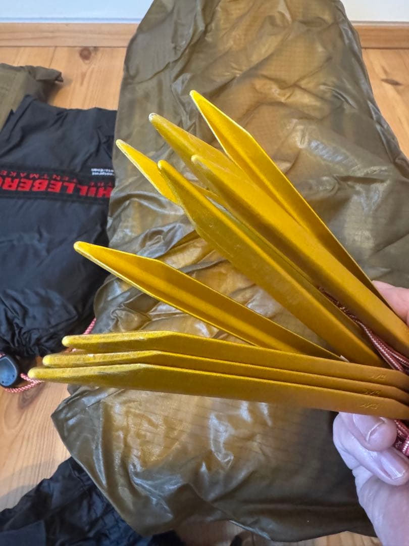 HILLEBERG ヒルバーグ AKTO アクト サンド 美品 使用回数1回