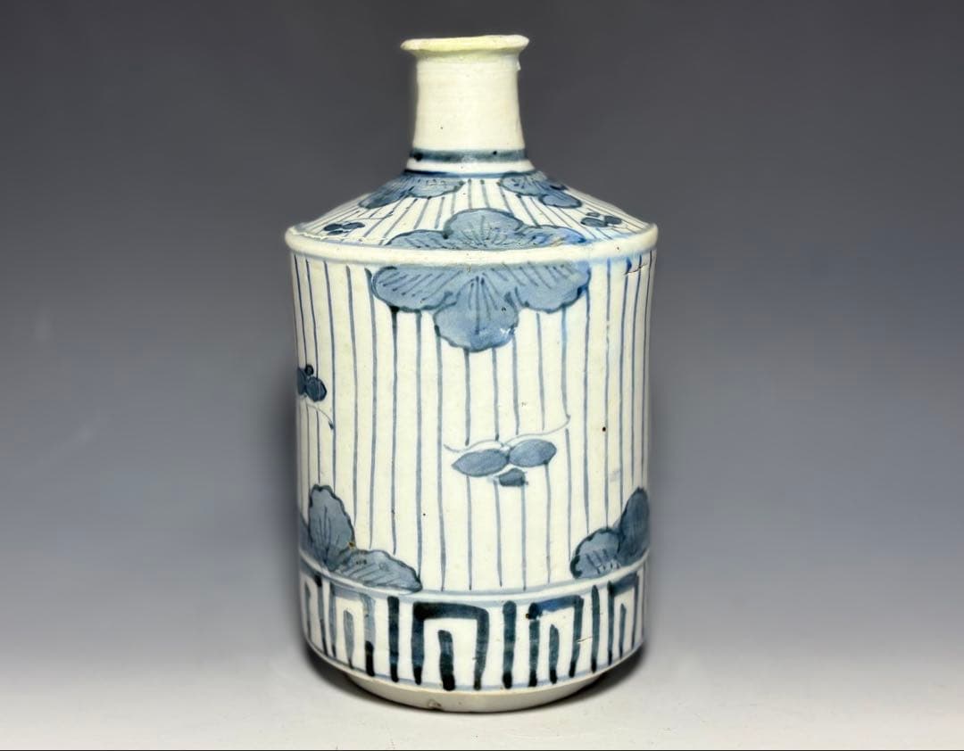 「古伊万里」連子格子蝶文徳利