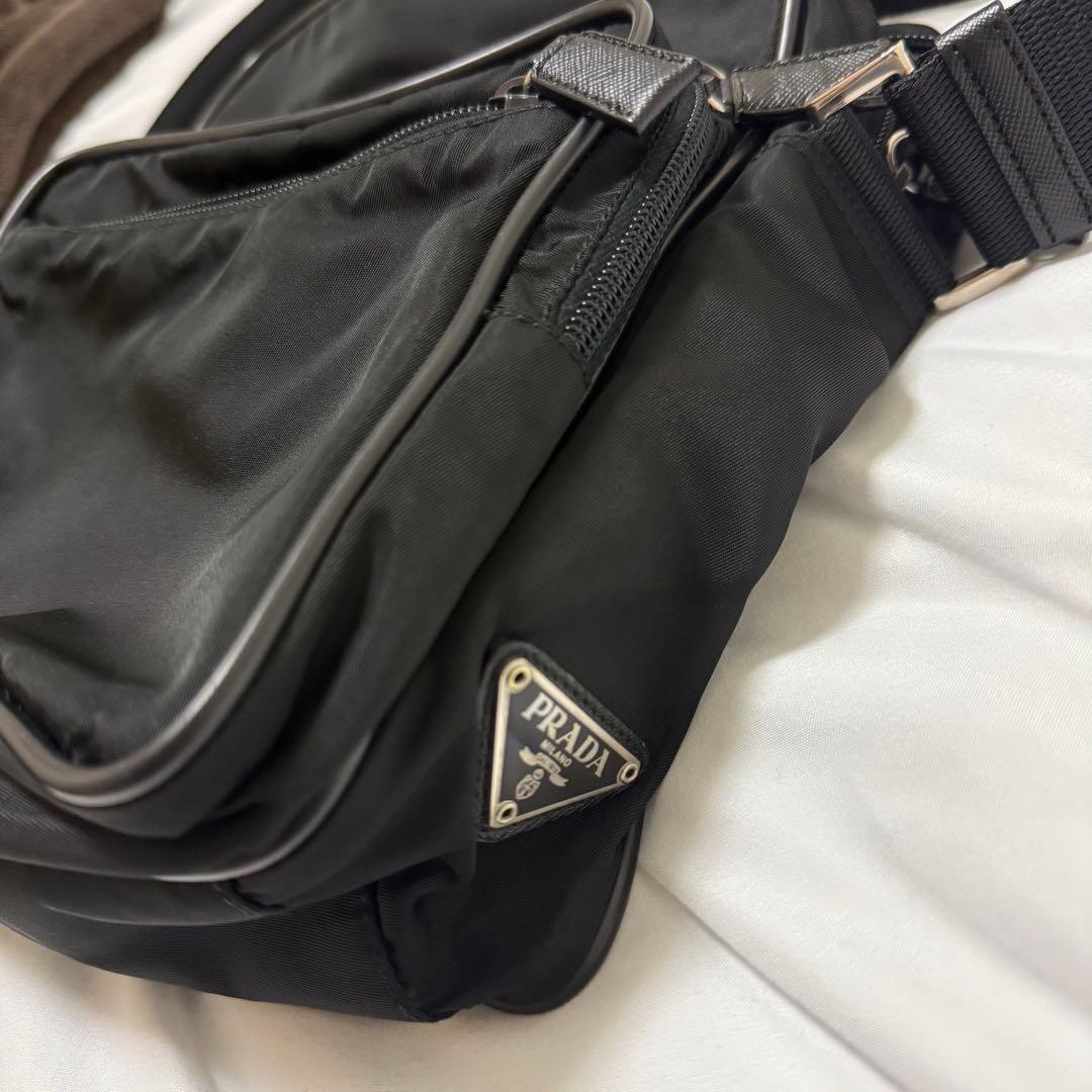 PRADA プラダ サコッシュ ショルダーバッグ 斜めがけ
