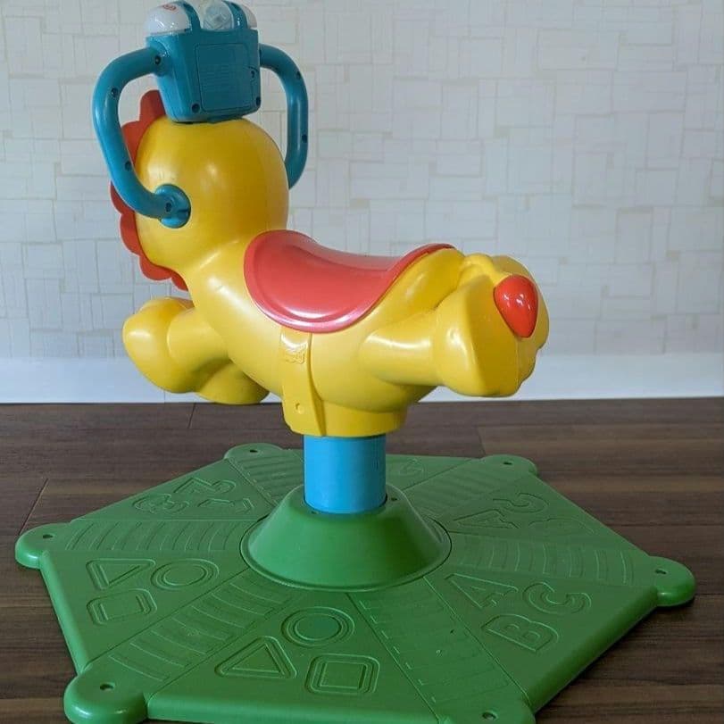 限定品 フィッシャープライス はずむ！まわる！バイリンガル・らいおん