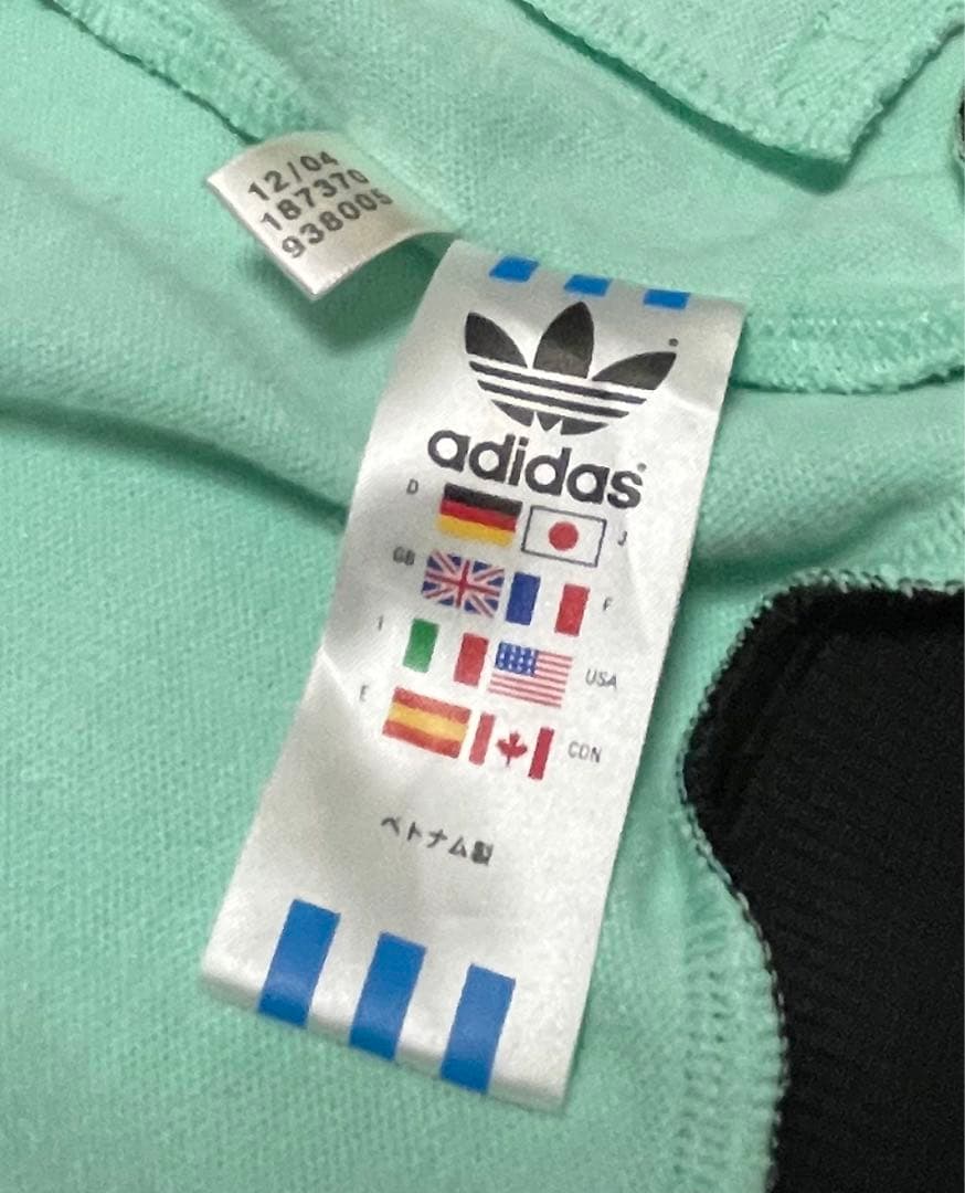 adidas トラックジャケット　ミント