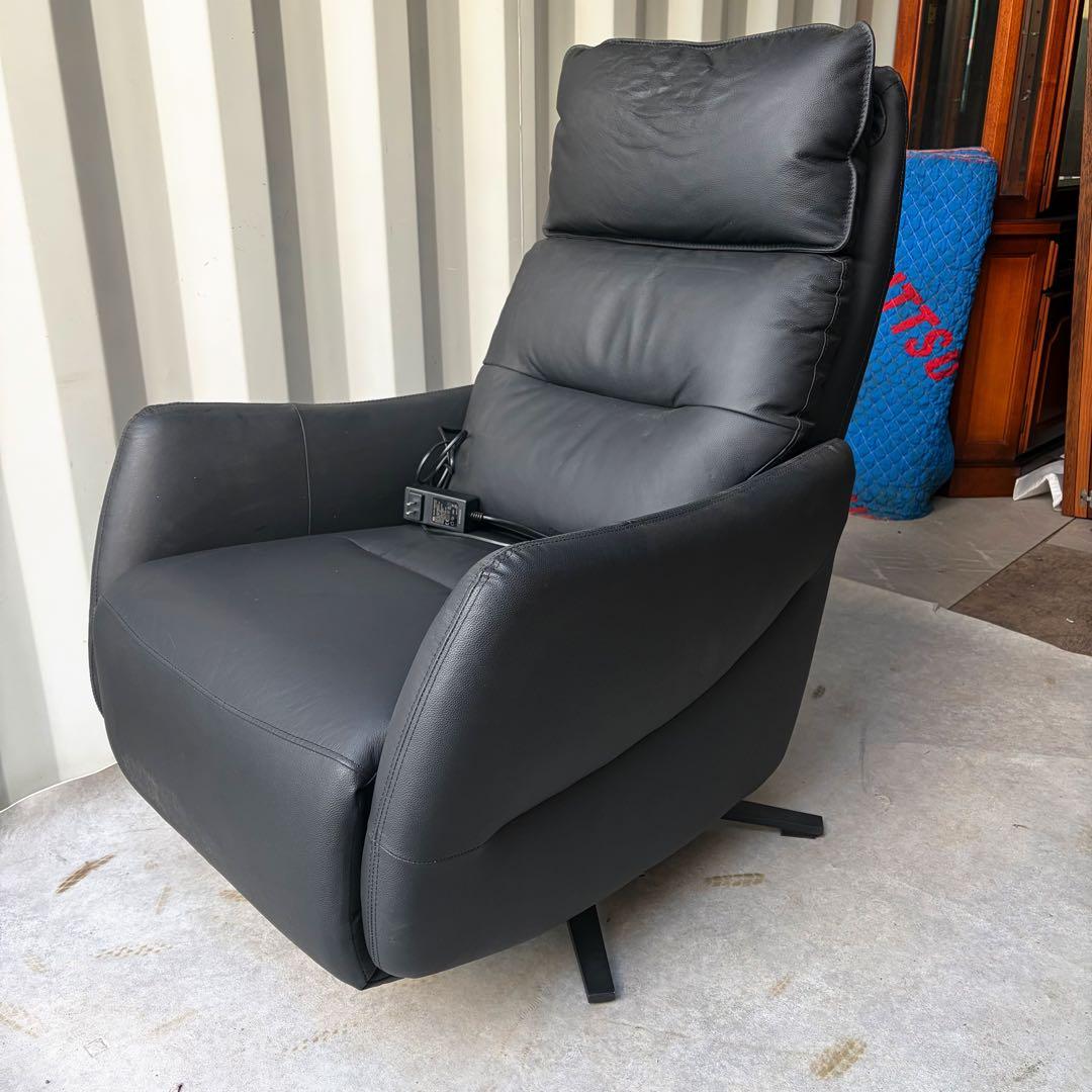 取付無料！ニトリ 2モーター 本革ダークグレー電動リクライニングパーソナルチェア