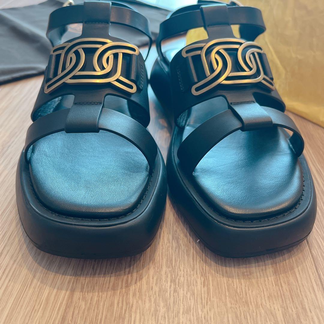 TOD'S 【極美品】サンダル メタルロゴ 黒 トッズ ケイト 38 1/2