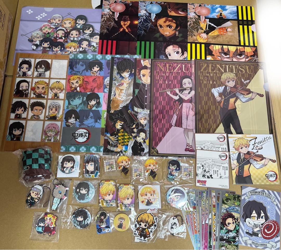 アニメグッズ 人気 キャラクター まとめ売り ヒロアカ 呪術廻戦 最終値下げ