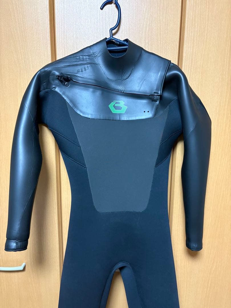 BEWET フルスーツ 3×5 美品サイズML