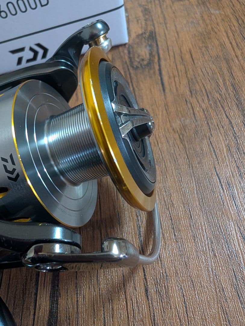 DAIWA18 BLAST LT 6000D スピニングリール