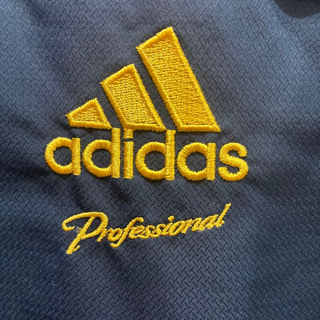 美品 adidas professional 野球 セットアップ／ナイロン 刺繍