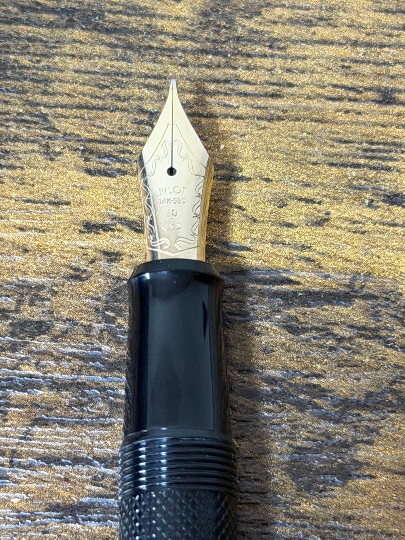 新品未使用　1988年製　カスタム　網目　大型10号ニブ　パイロット　万年筆　M