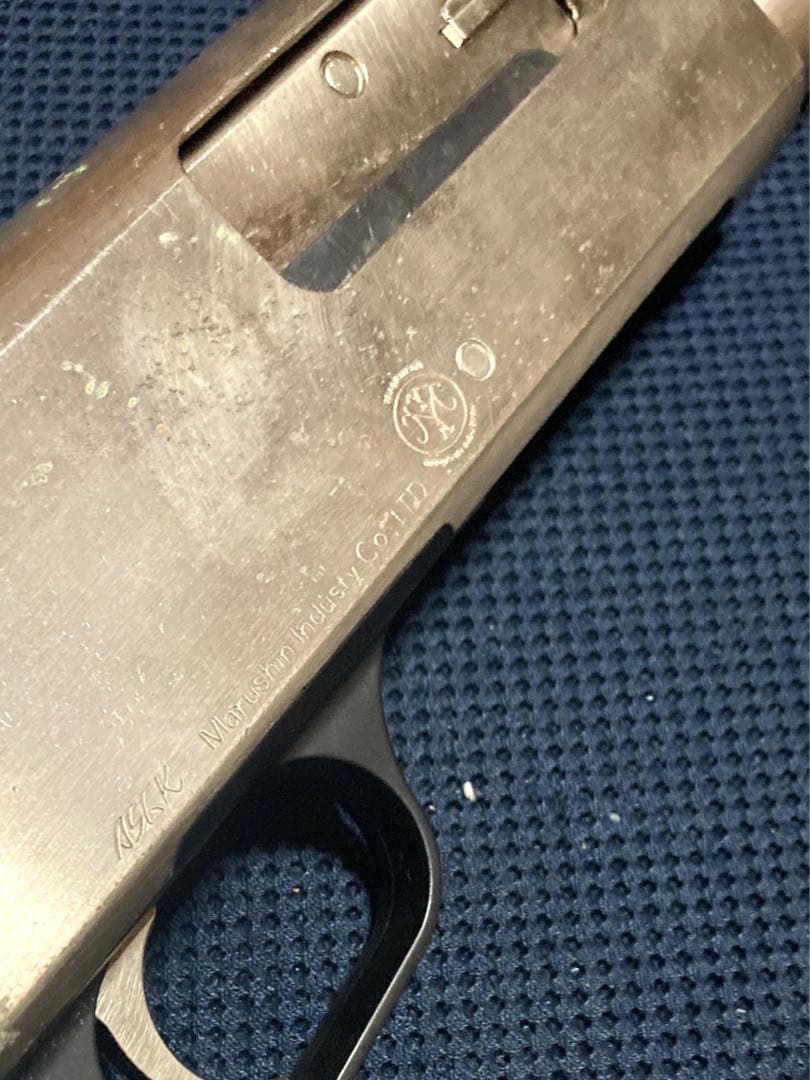 ショットガン モデルガン 金属製 シルバーとブラック