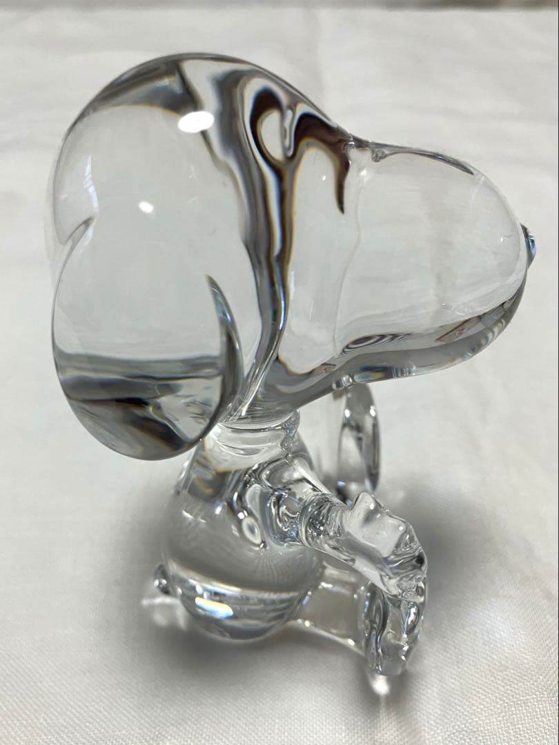 バカラ　スヌーピーの置物　 クリスタルフィギュア