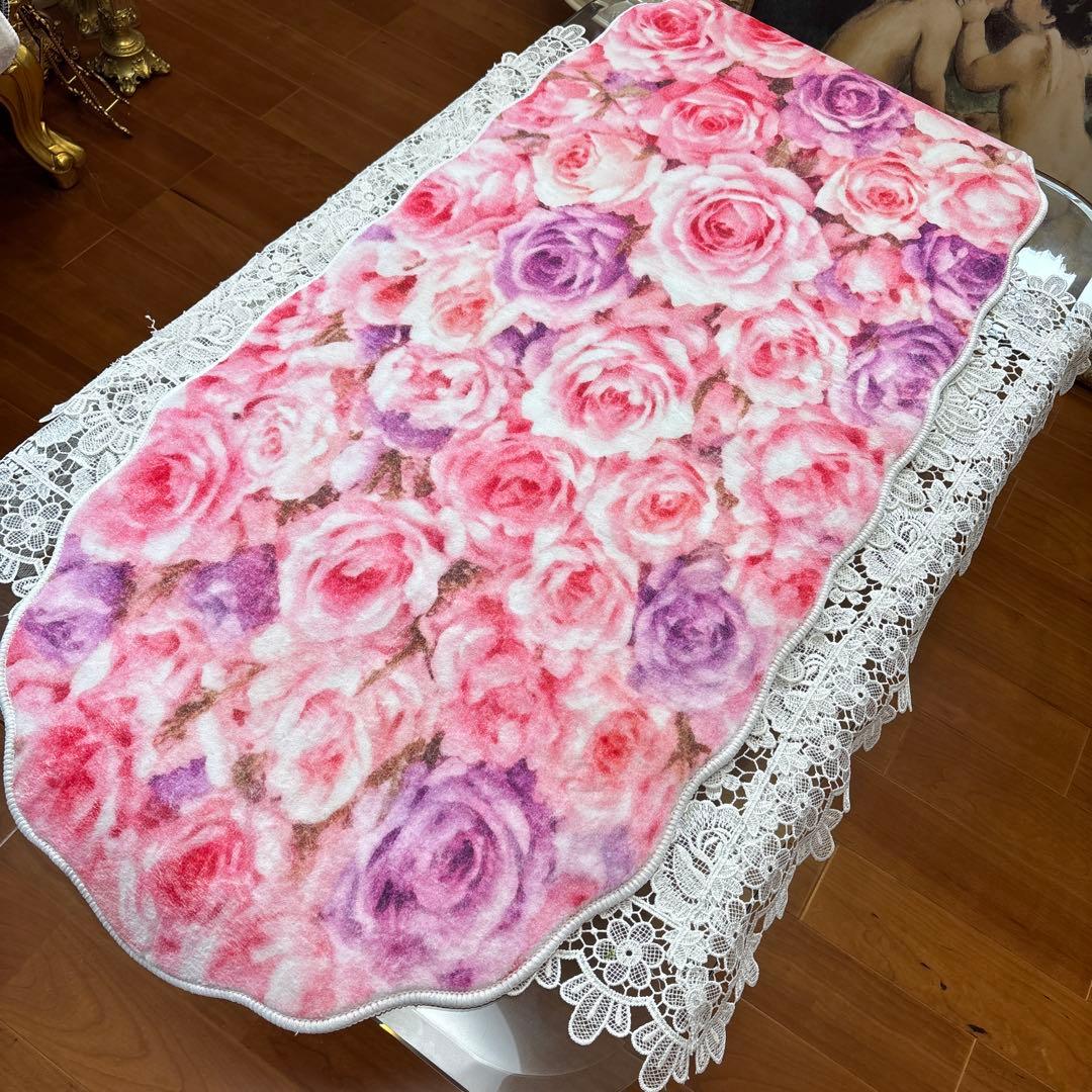 薔薇柄フロアマット・花びら型 まゆ様お纏め2点 専用となります。