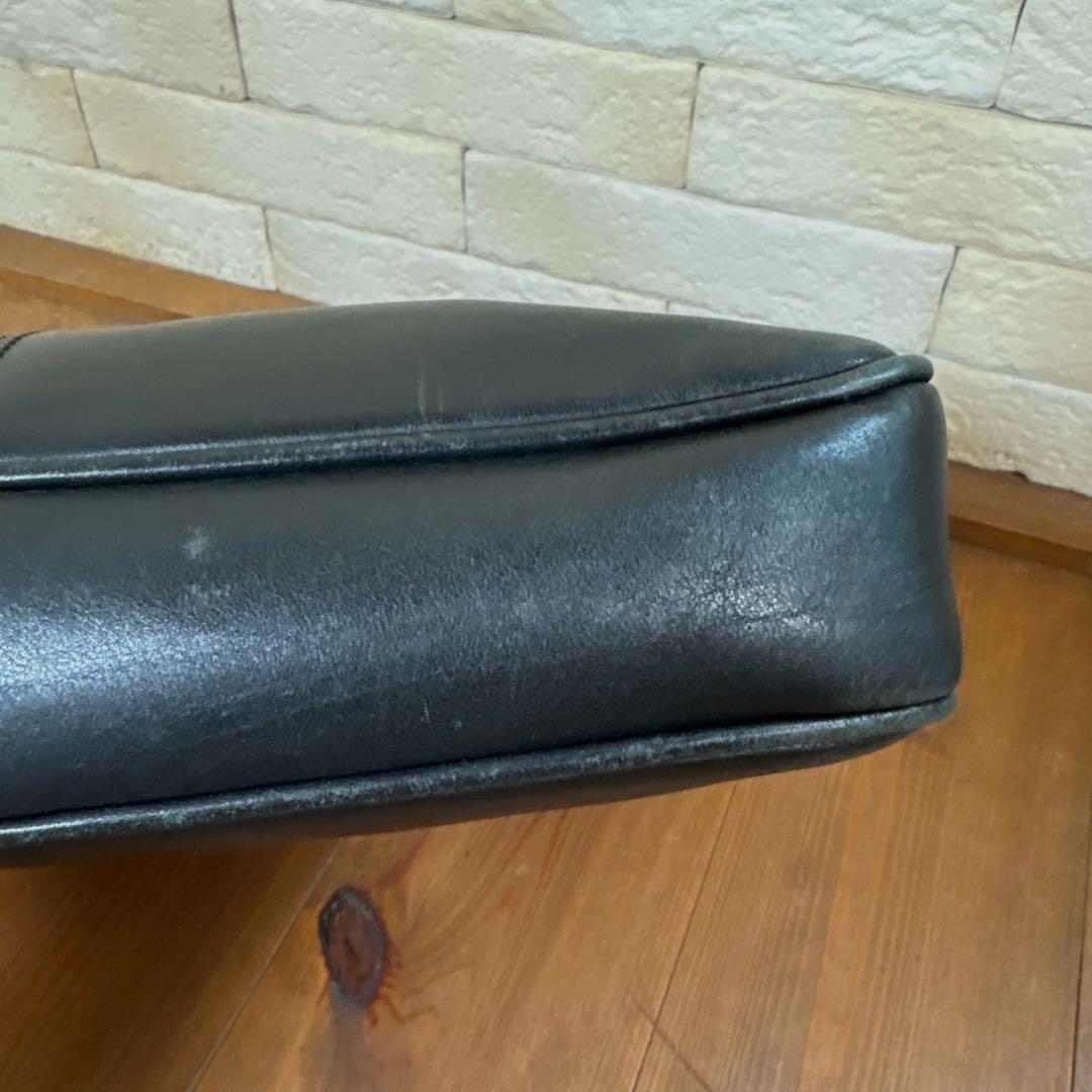 TOD'S トッズ ビジネスバッグ 本革