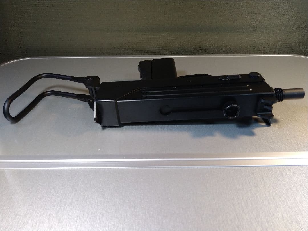 作動快調な美品！KSC M11A1 セミ・フルオートガスブロ！マガジン漏れなし！