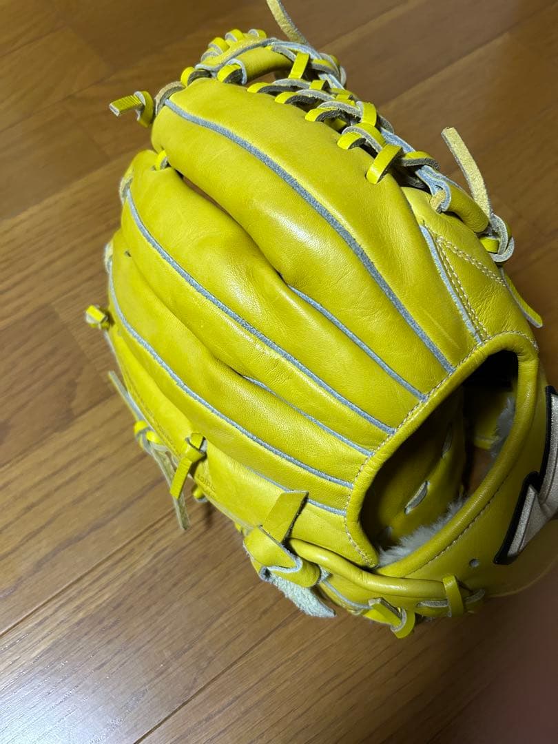 ミズノ グローバルエリート ナチュラルライム 一般軟式オールラウンド用