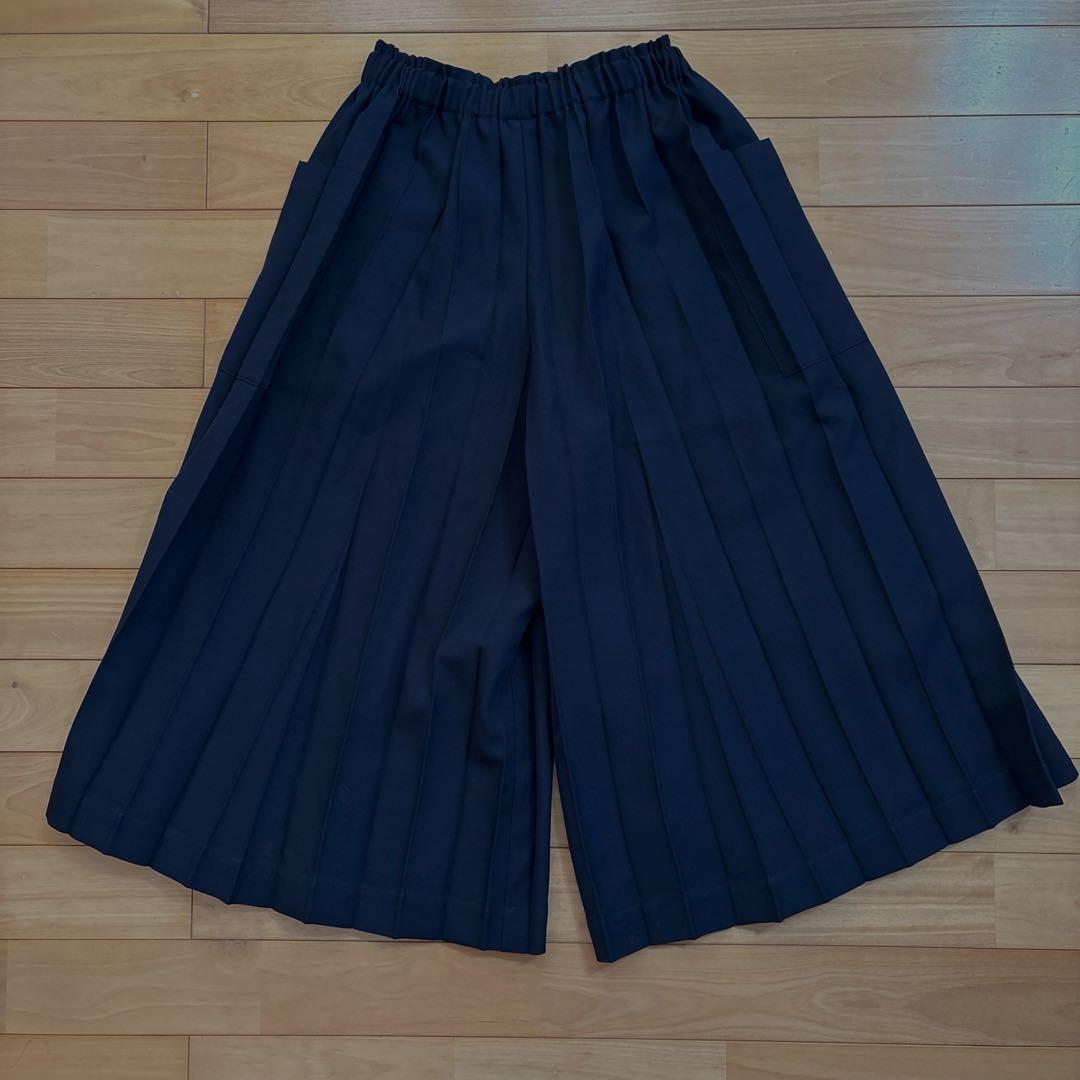 ISSEY MIYAKE me プリーツワイドパンツ