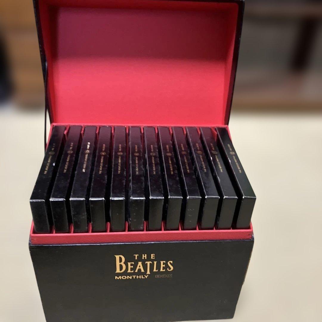 ビートルズマンスリーボックスTHE BEATLES monthlybox