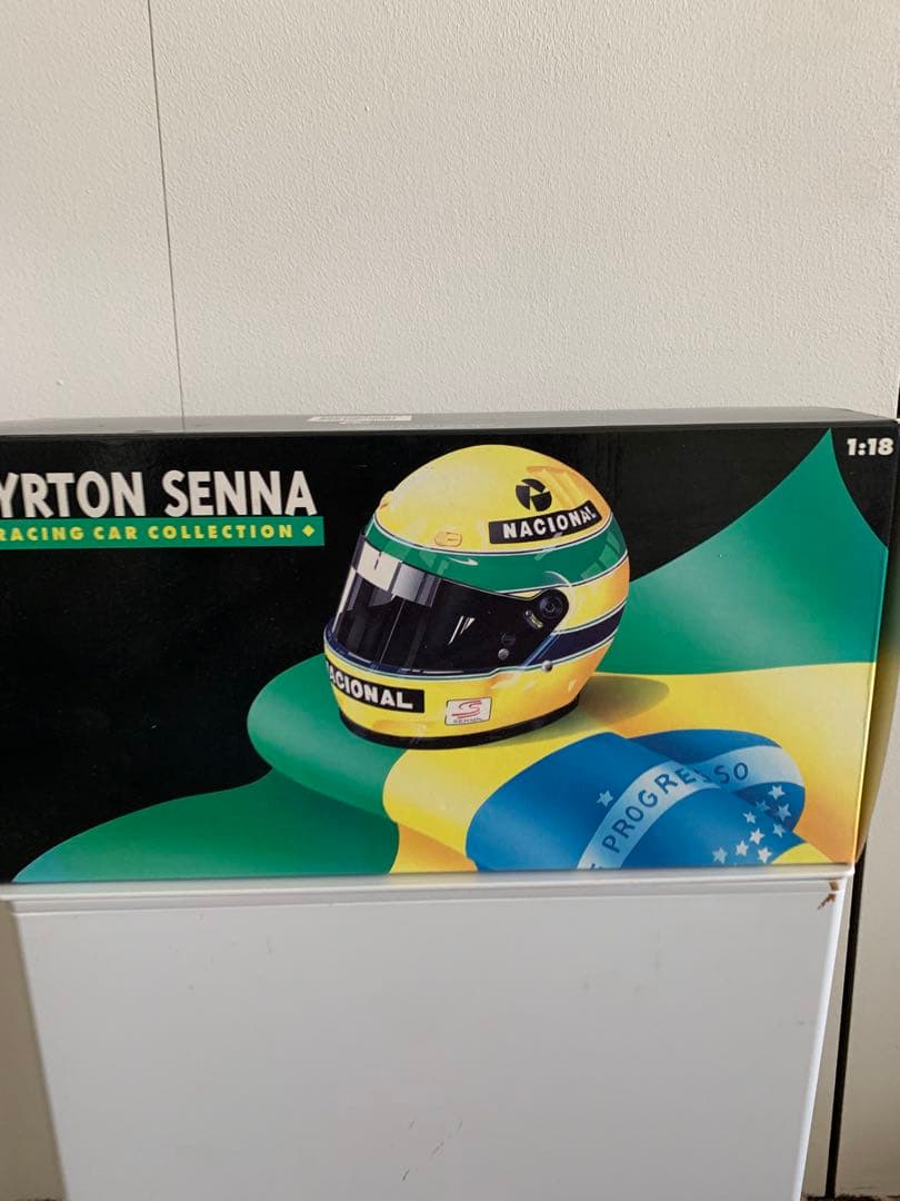 アイルトン・セナ F1カー 1:18 エルフ・ルノー