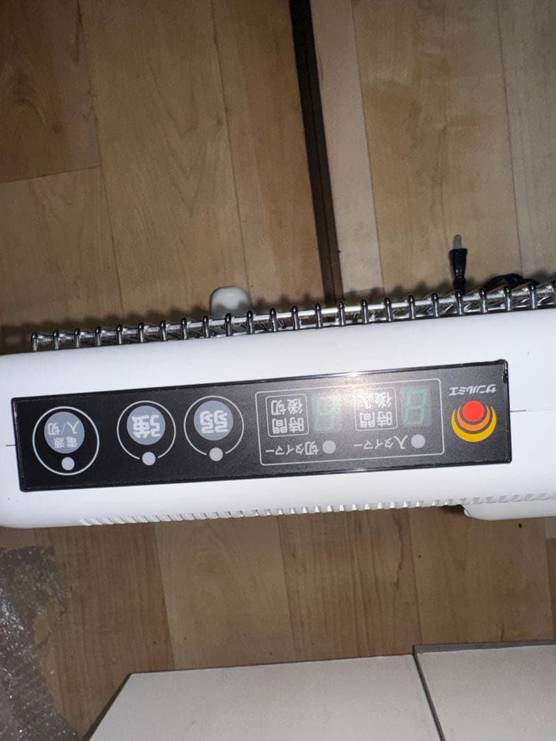 極美品　サンルミエ　E800L-TMホワイト　高級ヒーター　遠赤外線