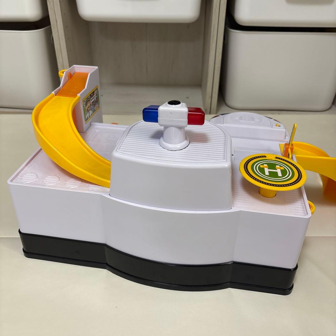 THE LITTLE BUS TAYO ちびっこバスタヨ　緊急出動センター