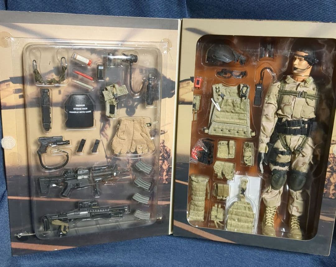 1/6 12インチ Hot Toys Naval Special