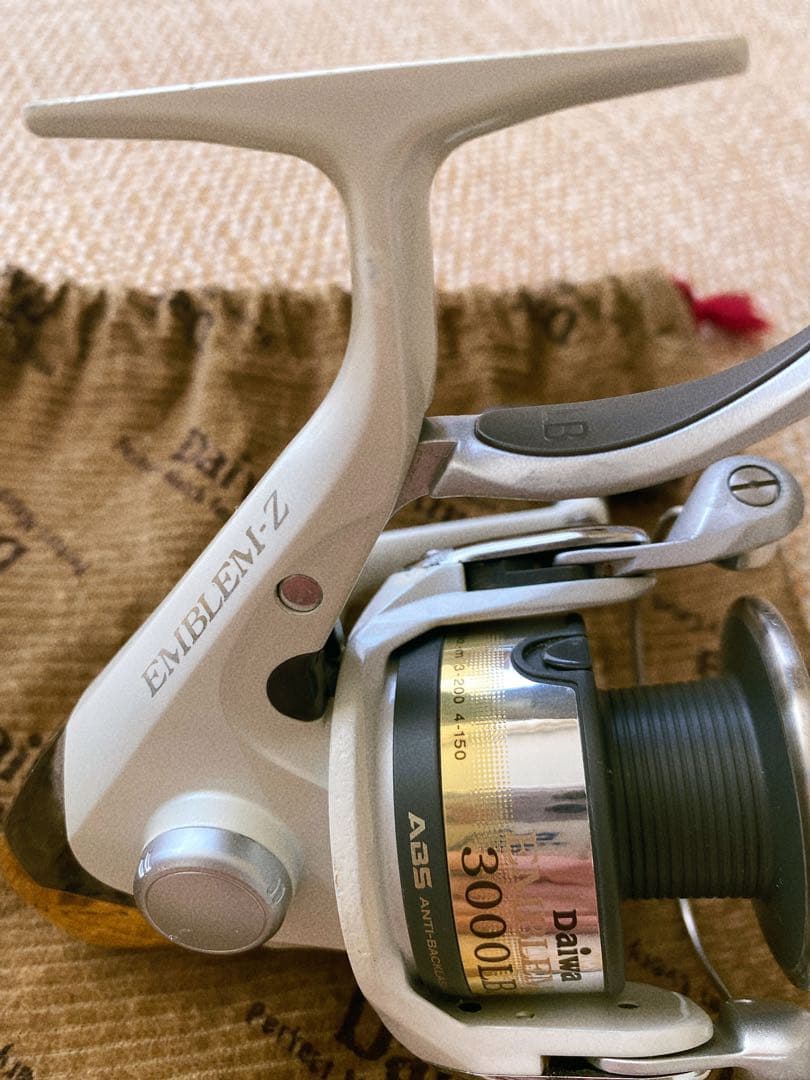 【セール】ダイワエンブレムZ 3000LBAレバーブレーキリール