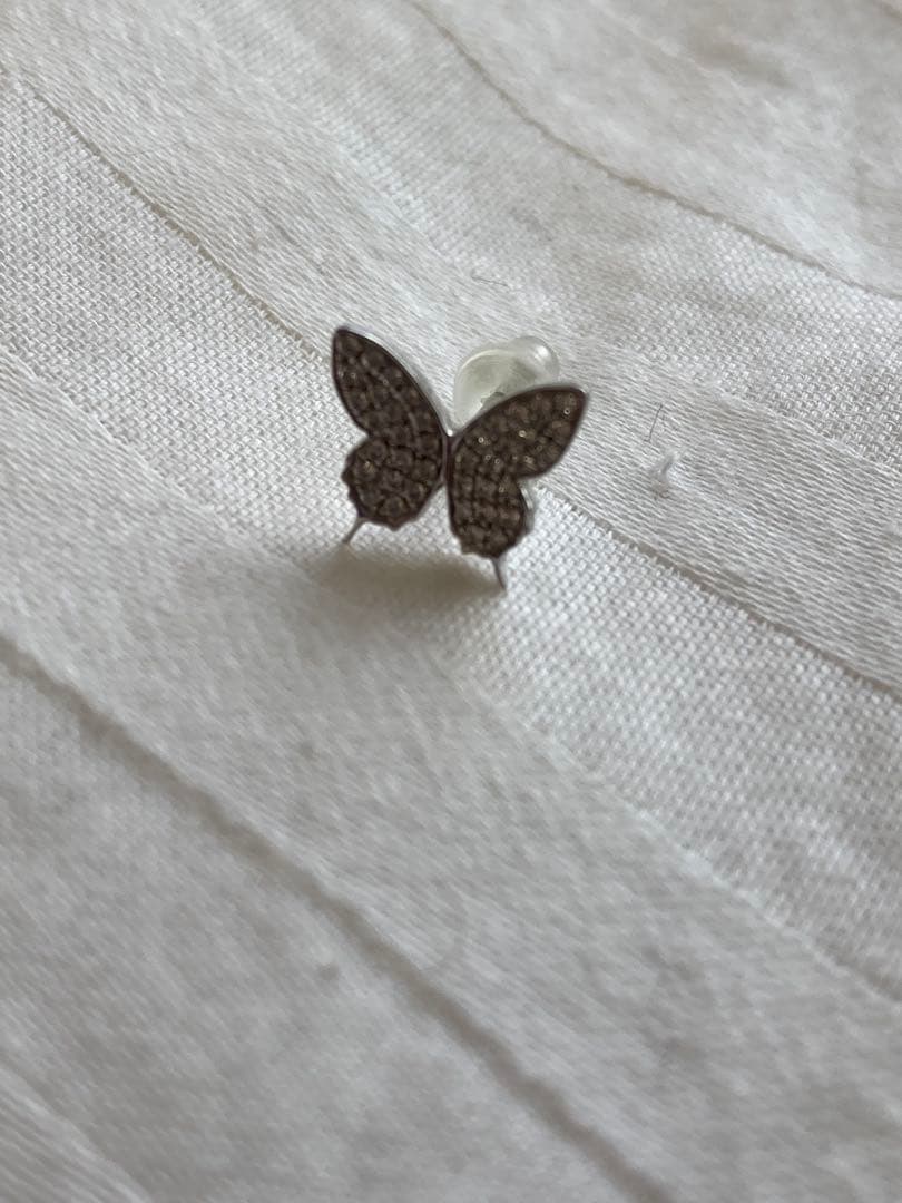 クアラントット　Ulysses ユリシス　M ホワイトゴールド　片耳ピアス