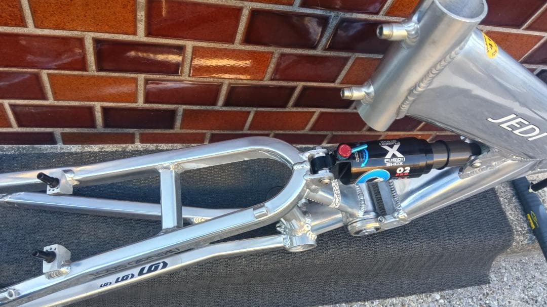 ルイガノ　JEDI 　フレーム