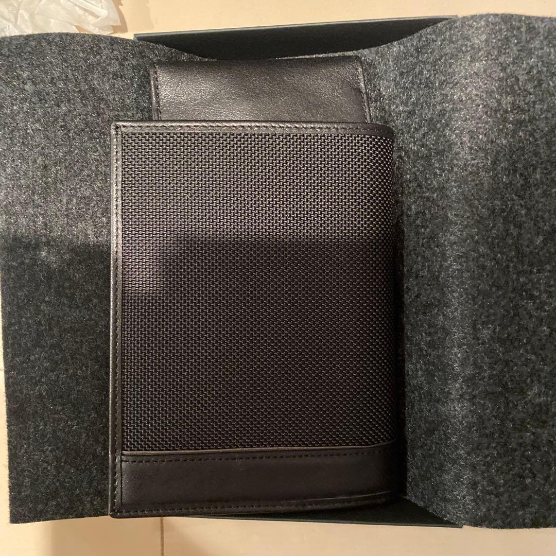 TUMI ブラック パスポートポケット付き　新品未使用 ハワイ購入