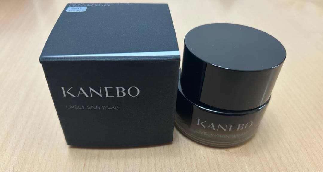 カネボウ　ライブリースキン　ウェアⅡ 240