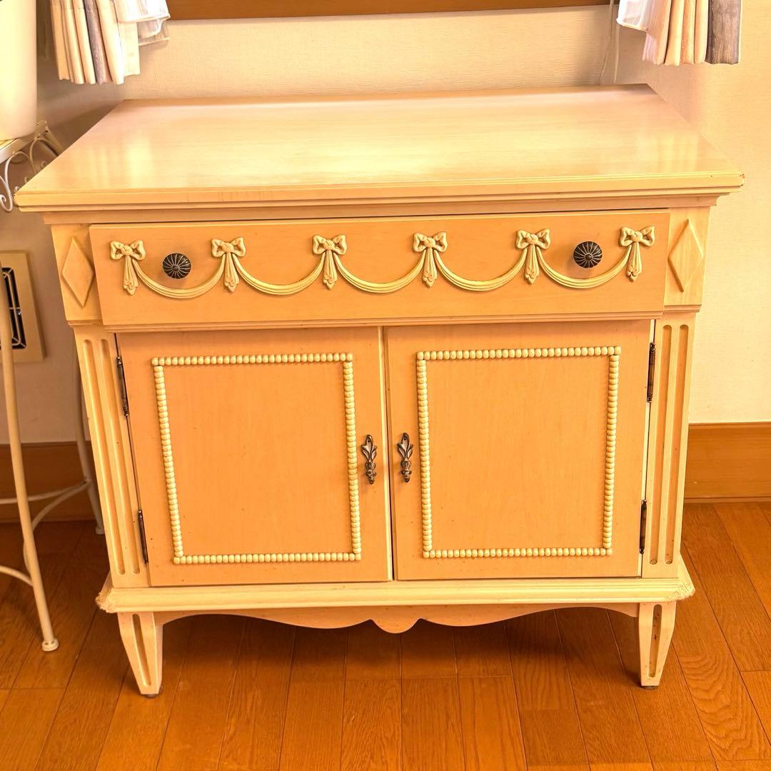 キャビネット　LYNN HOLLYN(リンホーリン)　U.S.A