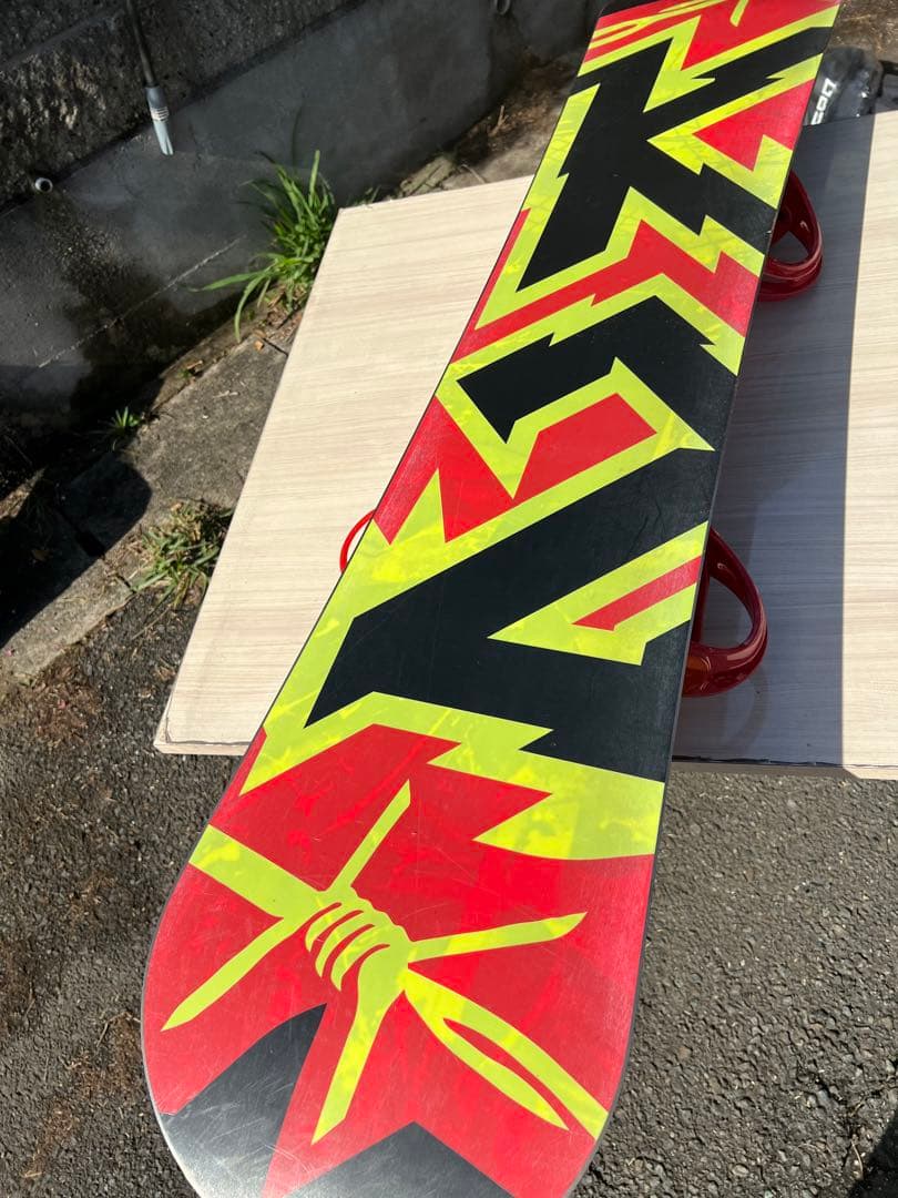 k2の板(147㎝)とSALOMONのビンディング