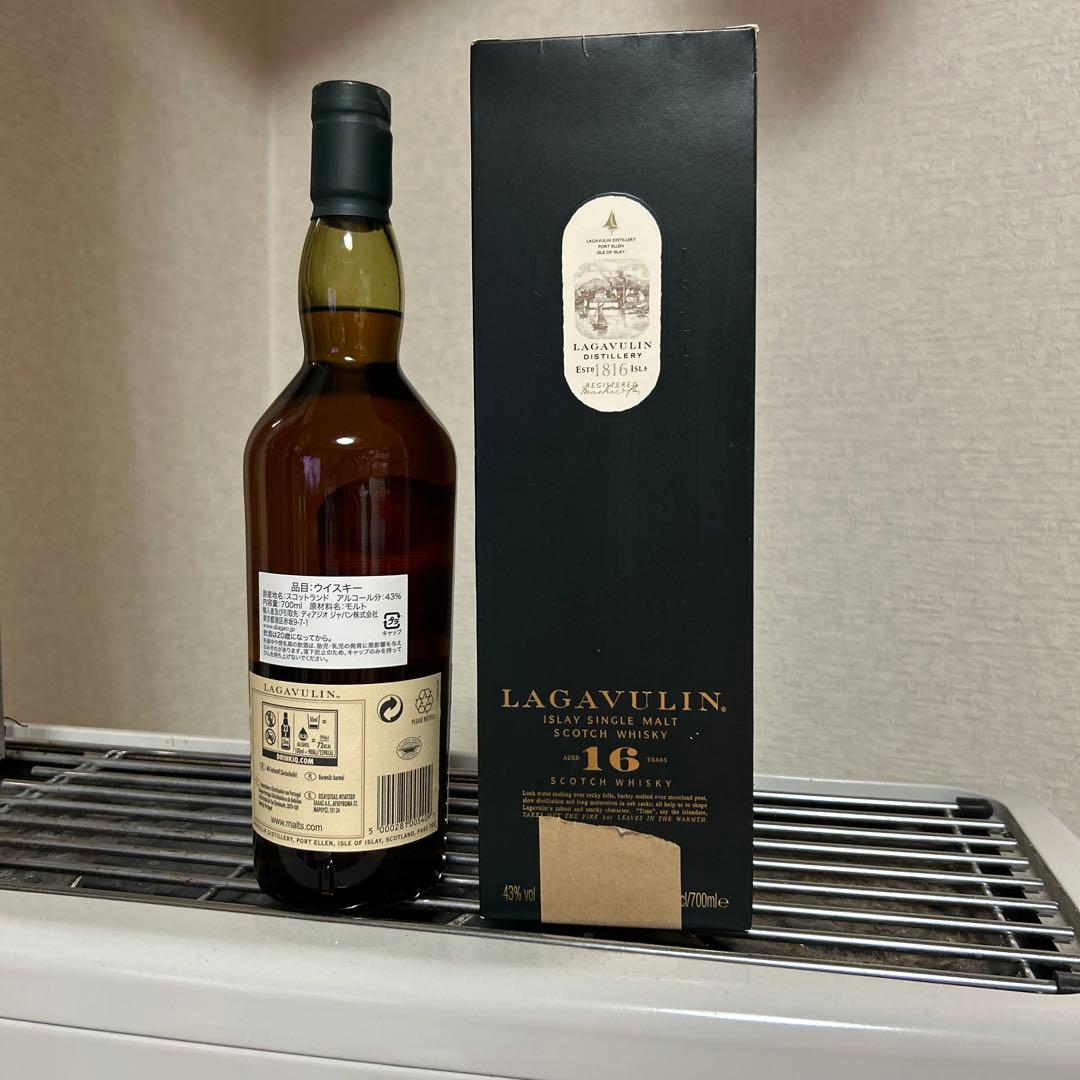 ウイスキー Lagavulin 16 Year Old 700ml