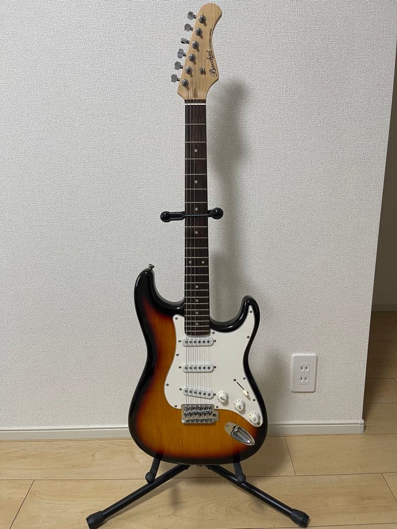 Bacchus エレキギター　スタンド付き