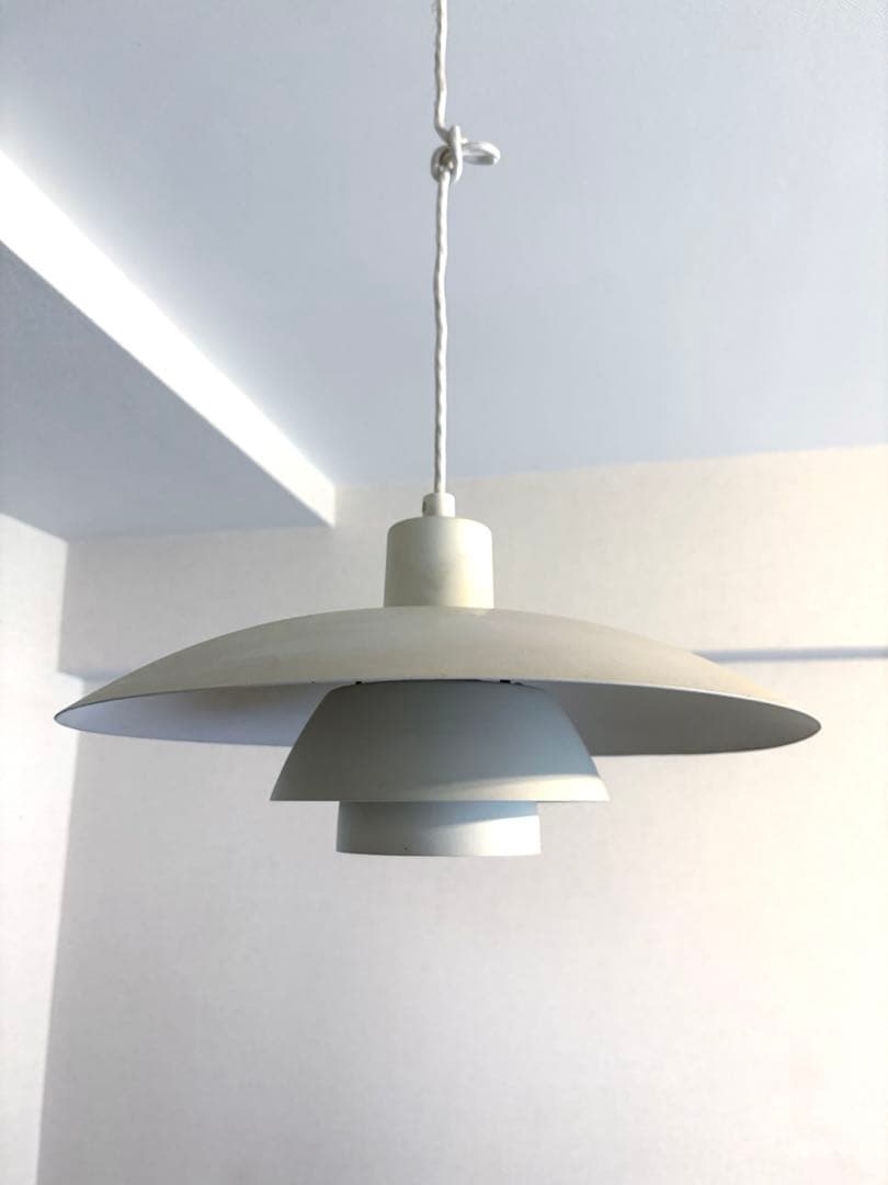 Louis Poulsen ルイスポールセン　ペンダントライト