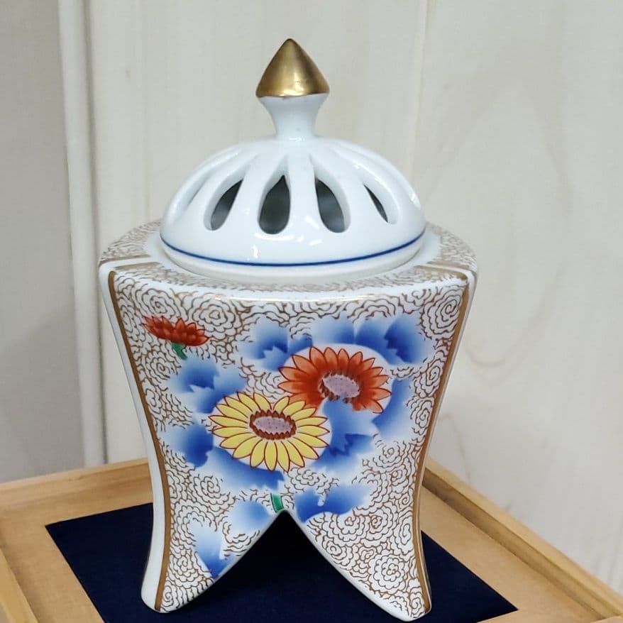有田焼 三花地紋 香炉