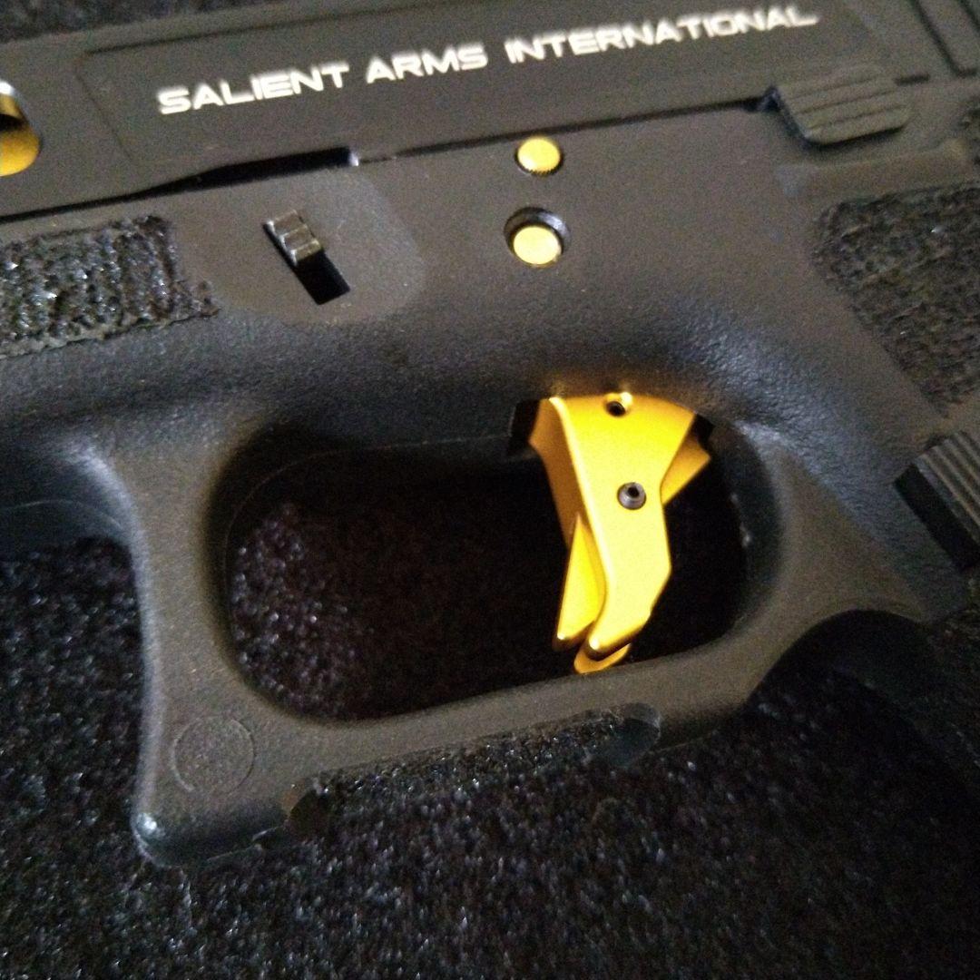 東京マルイ　GLOCK グロック　18c SAI ガスブローバック　カスタム