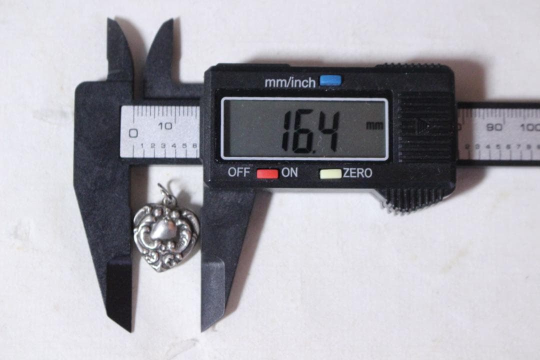 40s　スウィートハートジュエリー　WW2　シルバー　チャーム　渦巻　波