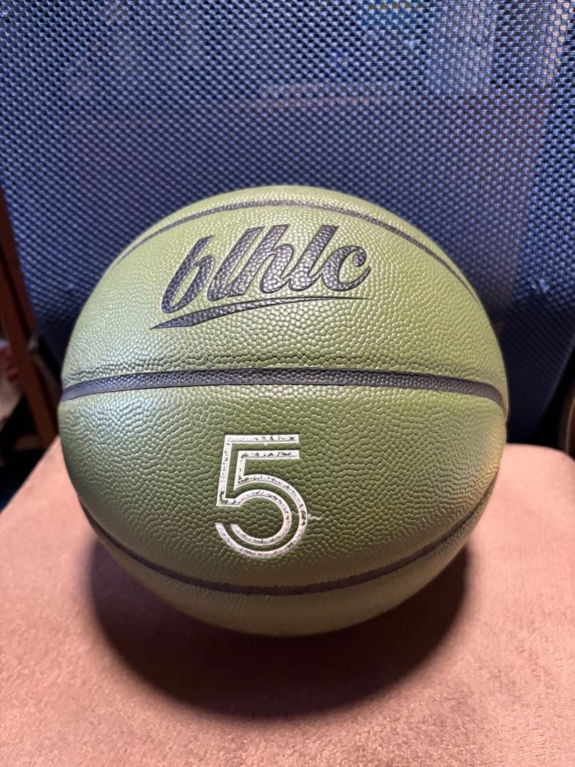 （値下げ可）ballaholic バスケットボール オリーブグリーン