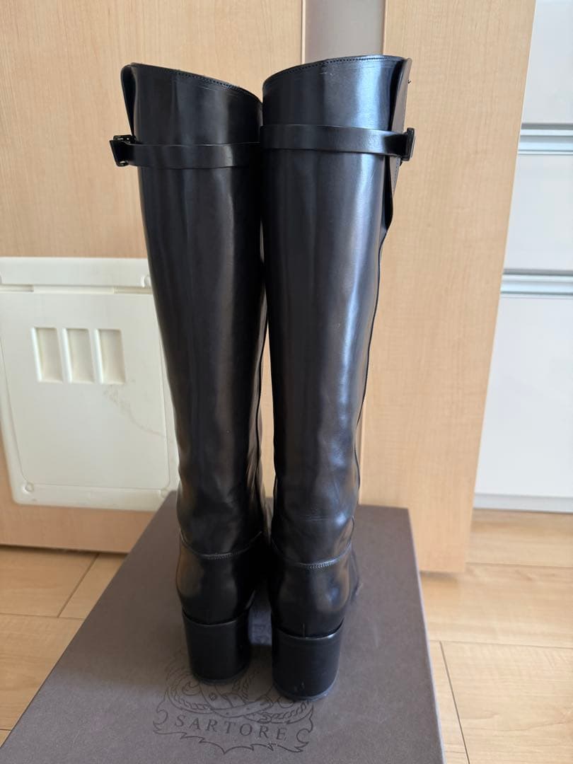 ブラックロングブーツ バックル付き