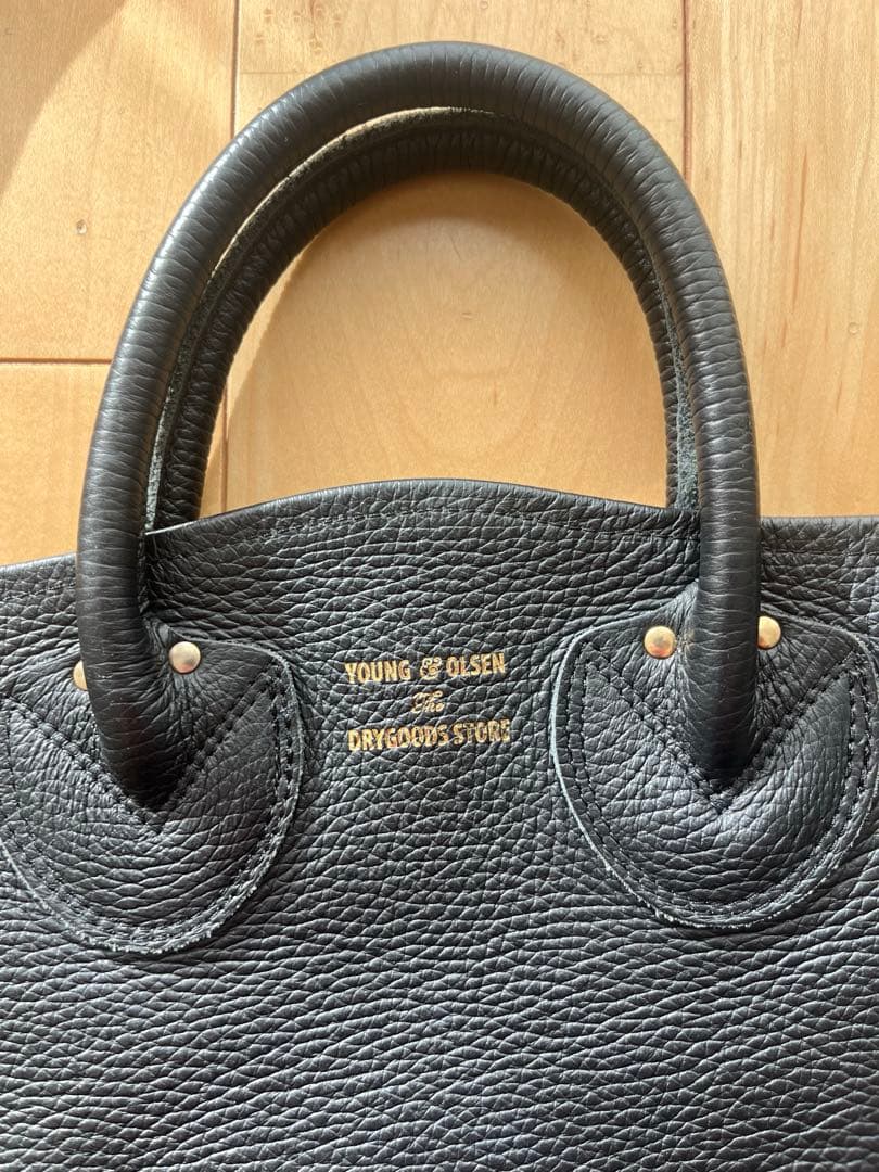 YOUNG ＆OLSEN ヤングアンドオルセン プチレザーショルダーバッグ 黒