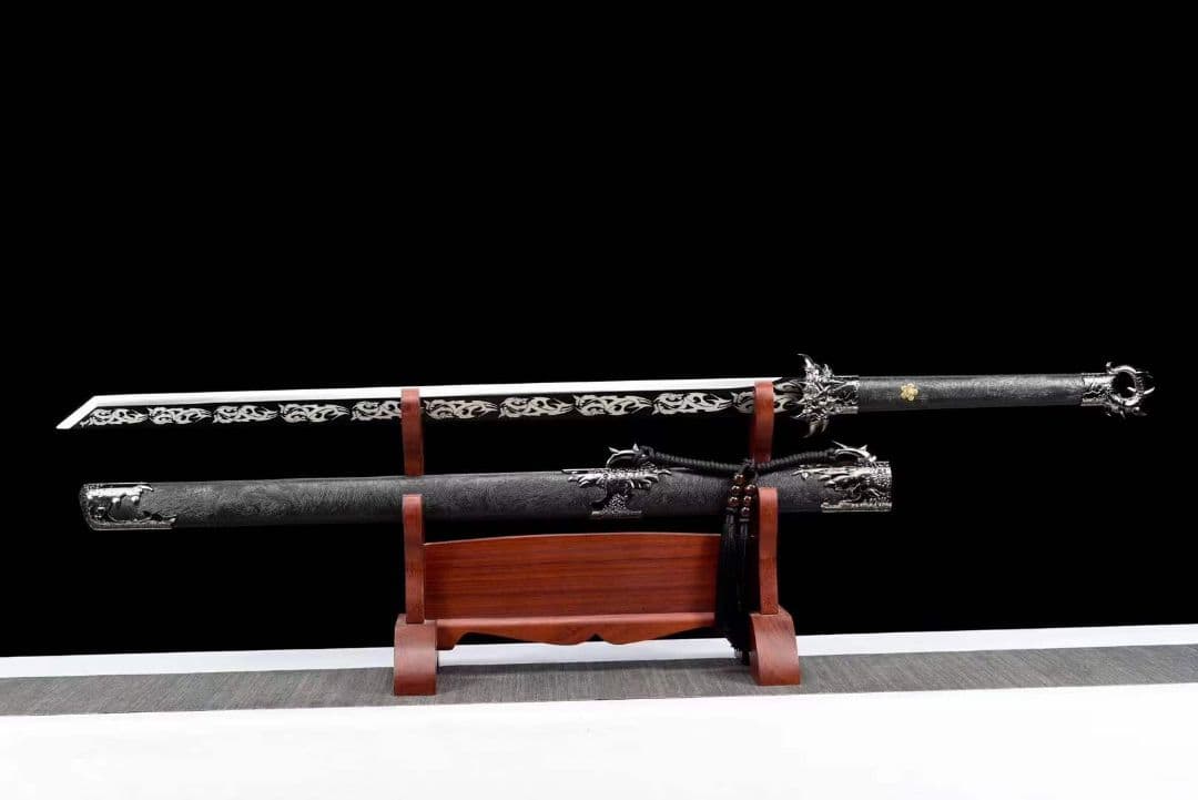 黒金古刀～龍牙唐刀 古兵器   武具　刀装具　日本刀　模造刀