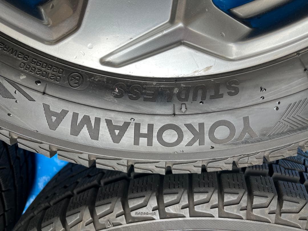 今週限定値下げ　ヨコハマタイヤ18インチホイールセットiceGUARD G075