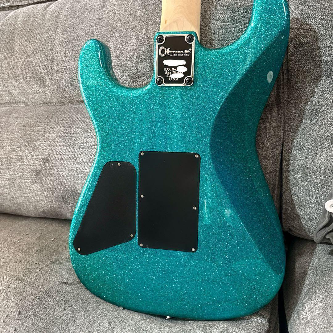 Charvel Pro-Mod San Dimas Style 1 HSS文字数