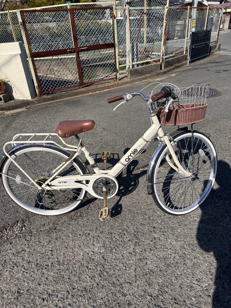24インチamieシティサイクル 自転車　前カゴ付き