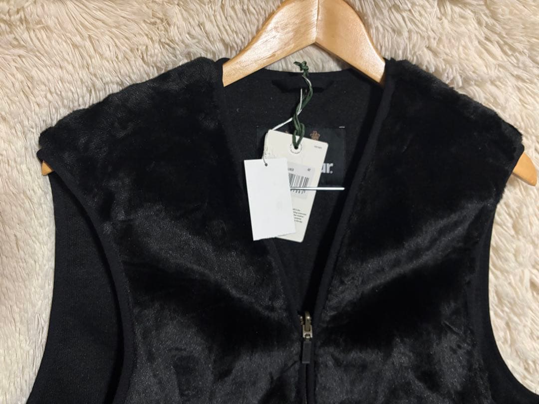 新品 タグ付きBarbour 黒 ファーライナー インナーベスト 42 ワイド