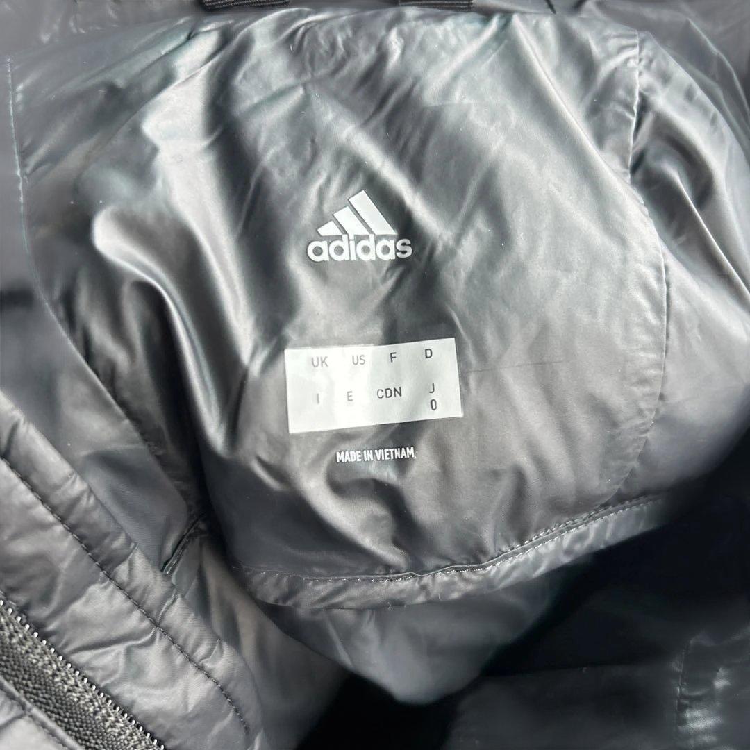 アディダス　adidas ダウンコート　ベンチコート