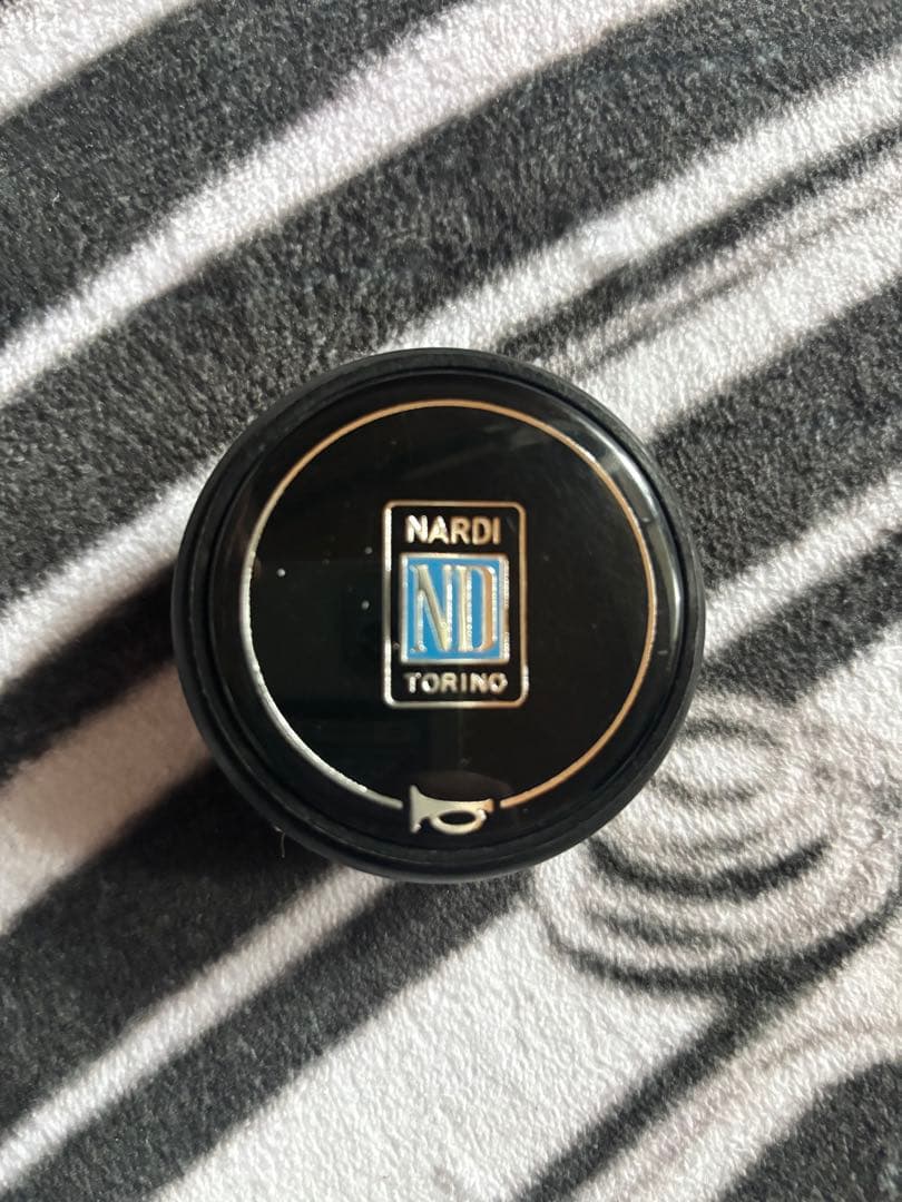 ナルディ NARDI ホーンボタン 当時物 サイドスポーク