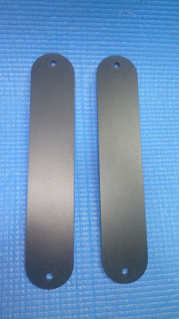  R18／エンジンプレート