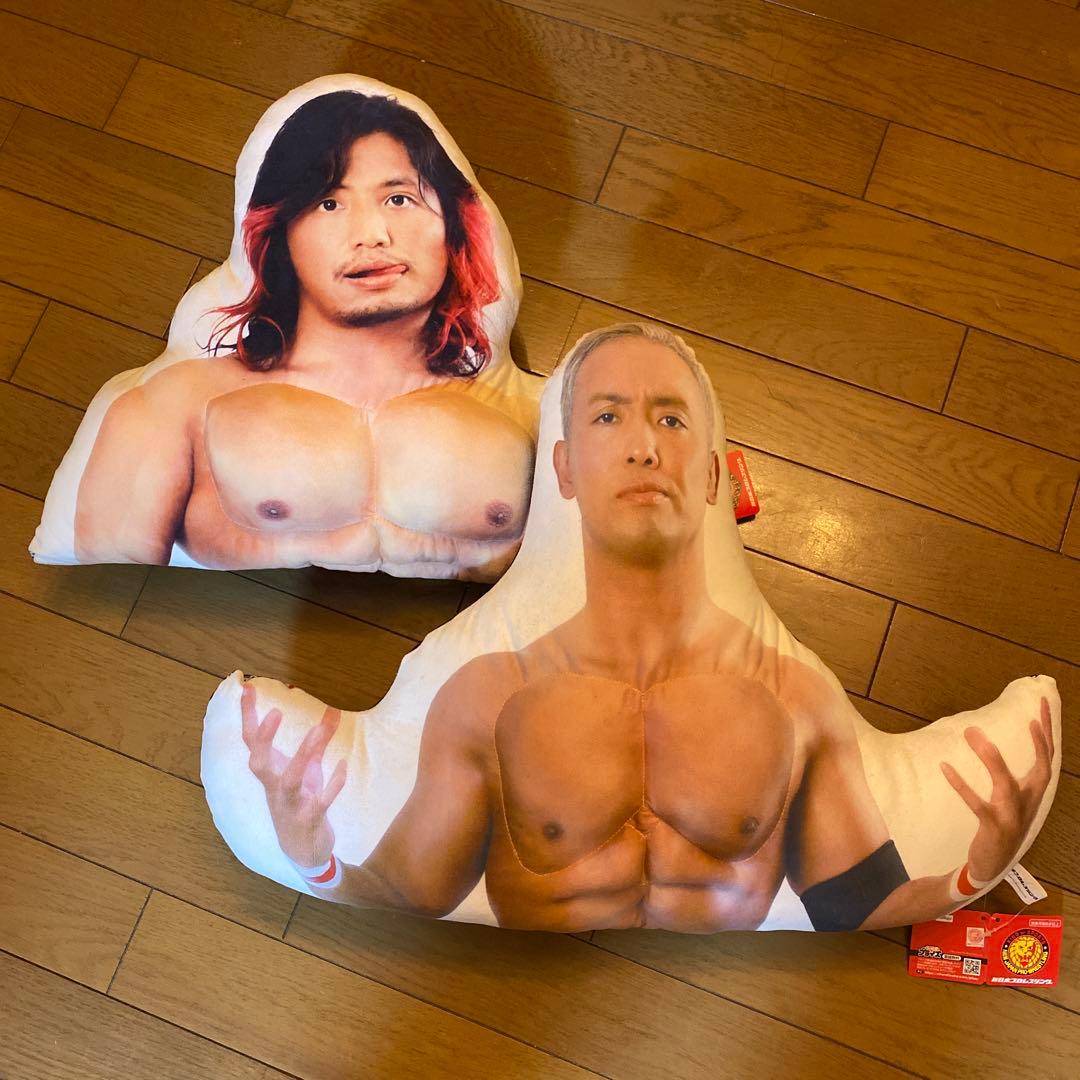 プロレスラー抱き枕 セット　クッション　オカダカズチカ　高橋ヒロム　新日本